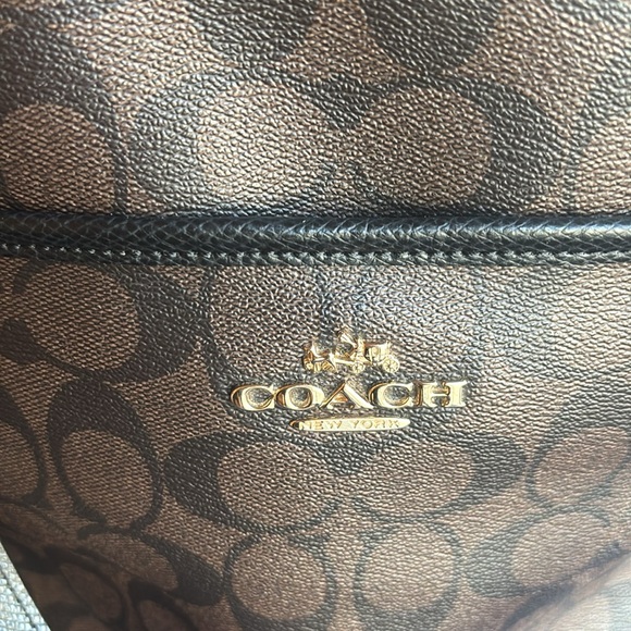 Beautiful brown on brown Coach satchel purse - Picture 3 of 14